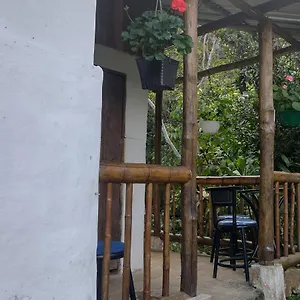 https://cabaa-con-vista-al-rio.cali-hotels.com