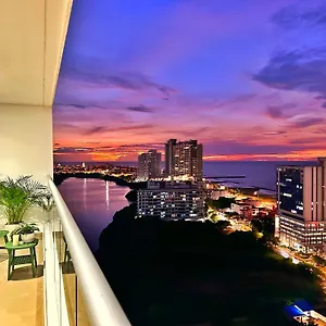 Espectacular Apartamento Piso Alto Con Excelente Vista Al Mar Y A La Ciudad Amurallada Apartamento